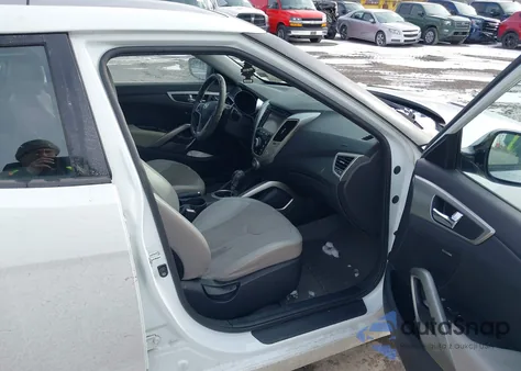 2012 Hyundai Veloster Base W/Gray from USA, damaged, VIN KMHTC6AD8CU057628